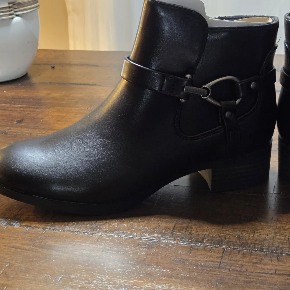 Sleek Black Ankle Booties‎ with Buckle Detail Granby Size 6